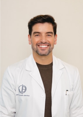 Javier Arnaiz - Medico estético - Medina estética Santander