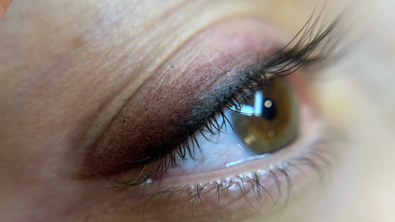 Técnica de micropigmentación de ojos en Santander